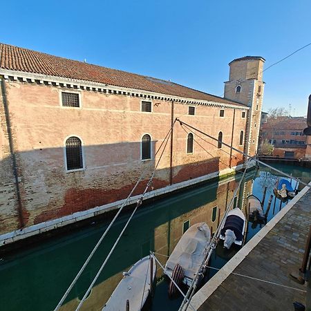 Castello Canal View Veneţia Exterior foto