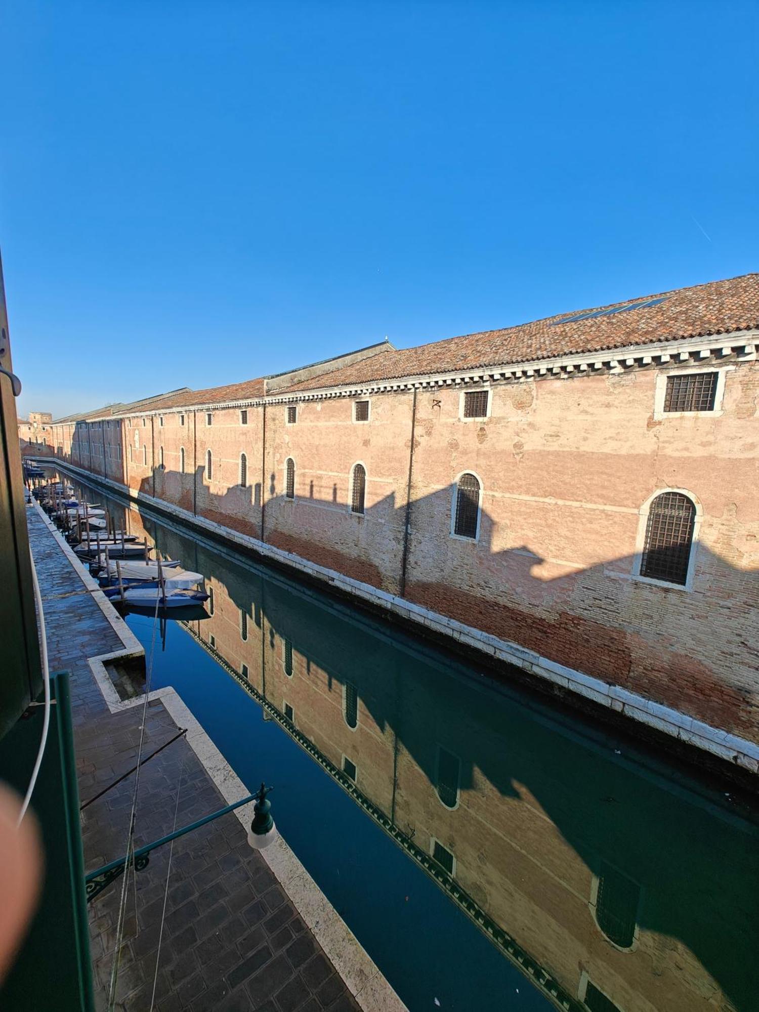 Castello Canal View Veneţia Exterior foto