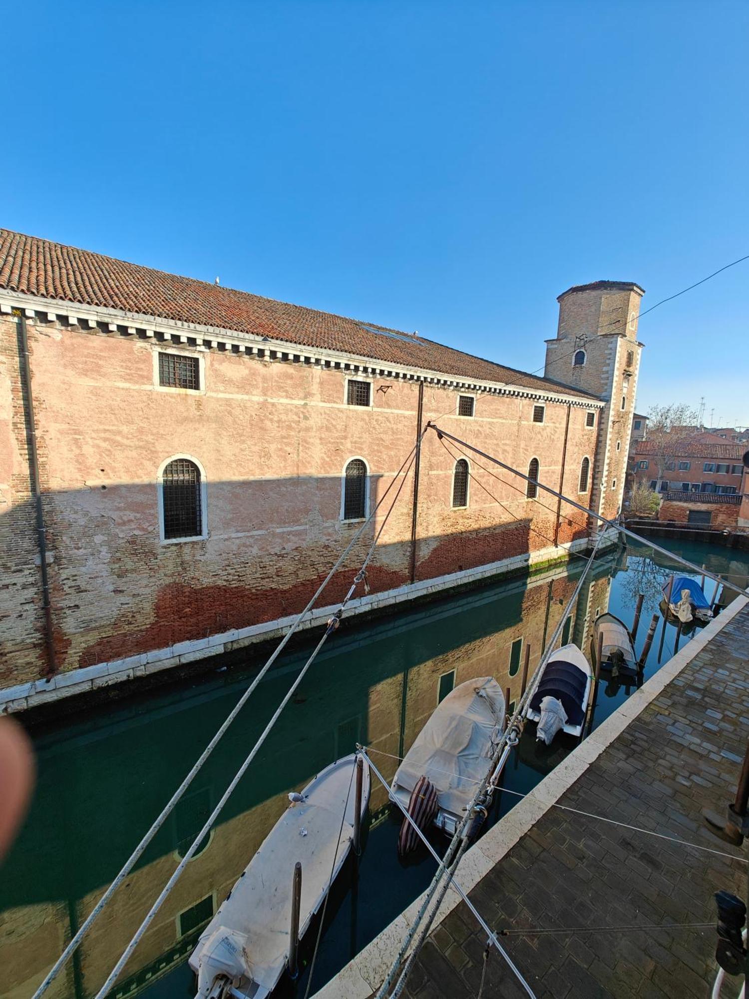 Castello Canal View Veneţia Exterior foto